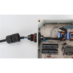 Трехполюсный водостойкий разъем TTAF Elektronik WPP-0302M20 - фото 16650689