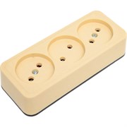 Трехместная розетка ООО Ливны-Электро РА 10-014